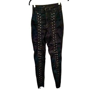 Size 5 women’s lace up skinny jeans